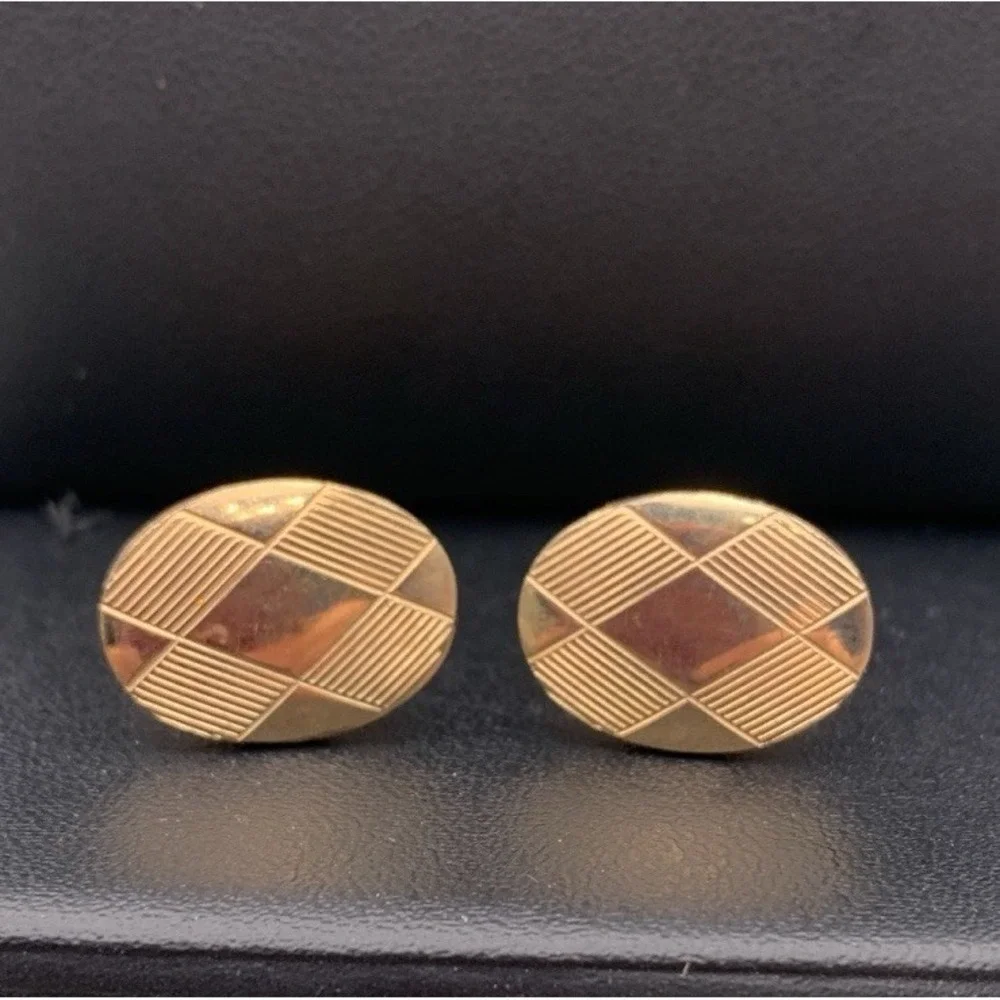 Vintage Gold Tone Oval Etched Cufflinks Simple Timeless Classic